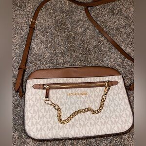 Michael Kors Jet Set Large East/West Zip Chain crossbody Vanilla
